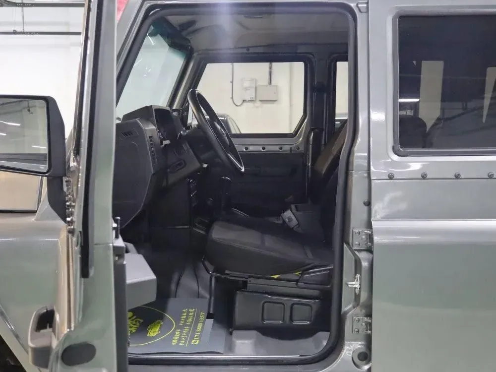 2022 BAW 212 2.0L 144HP L4 5MT,autocango,china used car exporter,china ev exporter,chinese used car exporter,chinese used ev exporter