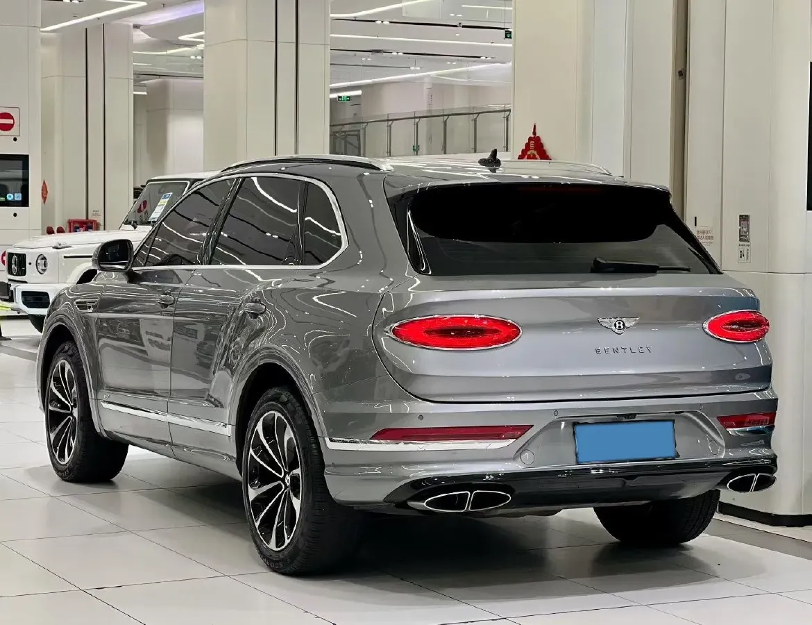 2021 Bentley Bentayga 4.0T 550HP V8 8AT,autocango,china used car exporter,china ev exporter,chinese used car exporter,chinese used ev exporter