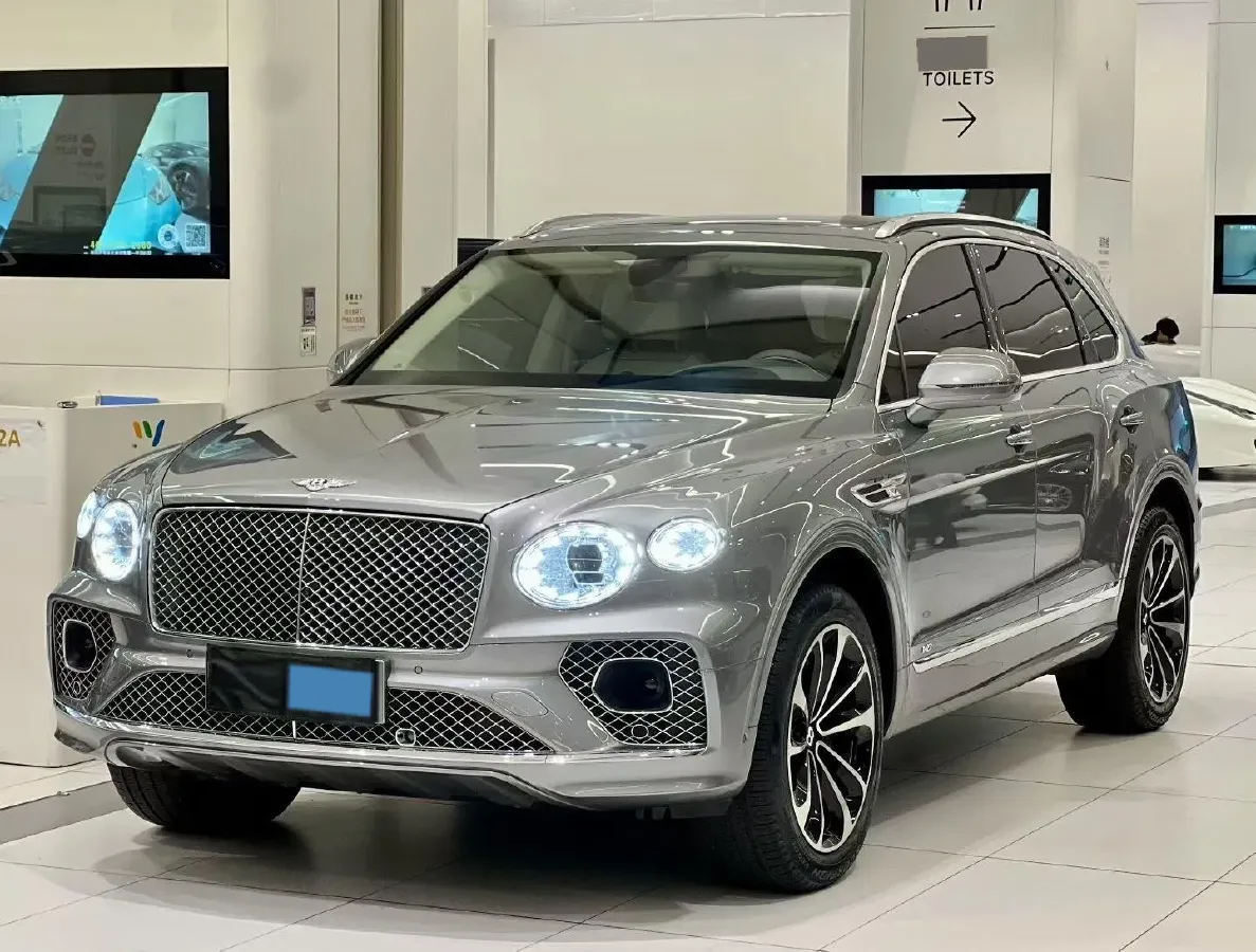 2021 Bentley Bentayga 4.0T 550HP V8 8AT,autocango,china used car exporter,china ev exporter,chinese used car exporter,chinese used ev exporter