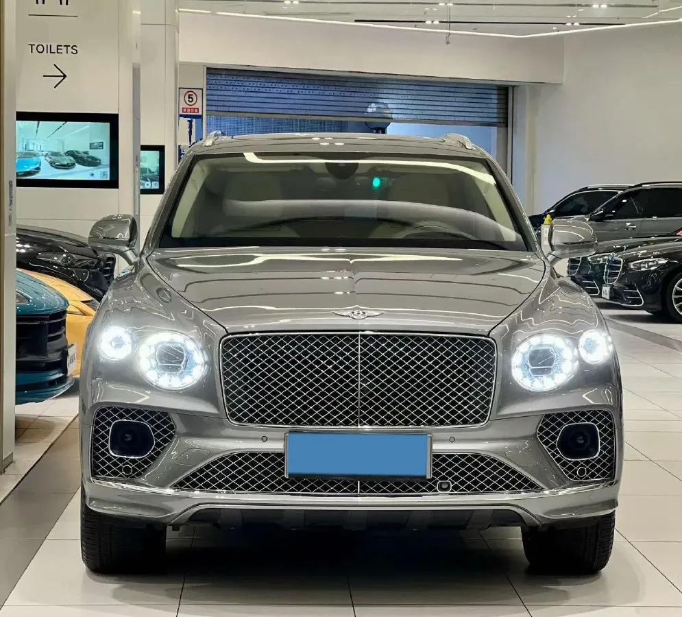 2021 Bentley Bentayga 4.0T 550HP V8 8AT,autocango,china used car exporter,china ev exporter,chinese used car exporter,chinese used ev exporter