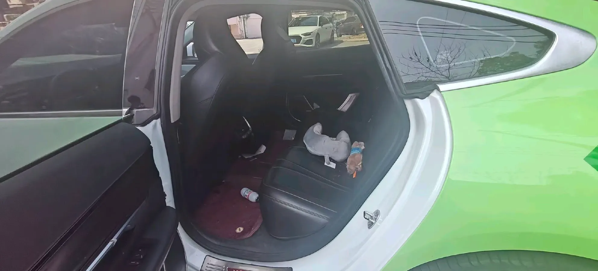 2021 Xpeng P7 BEV 60.2KWH,autocango,china used car exporter,china ev exporter,chinese used car exporter,chinese used ev exporter