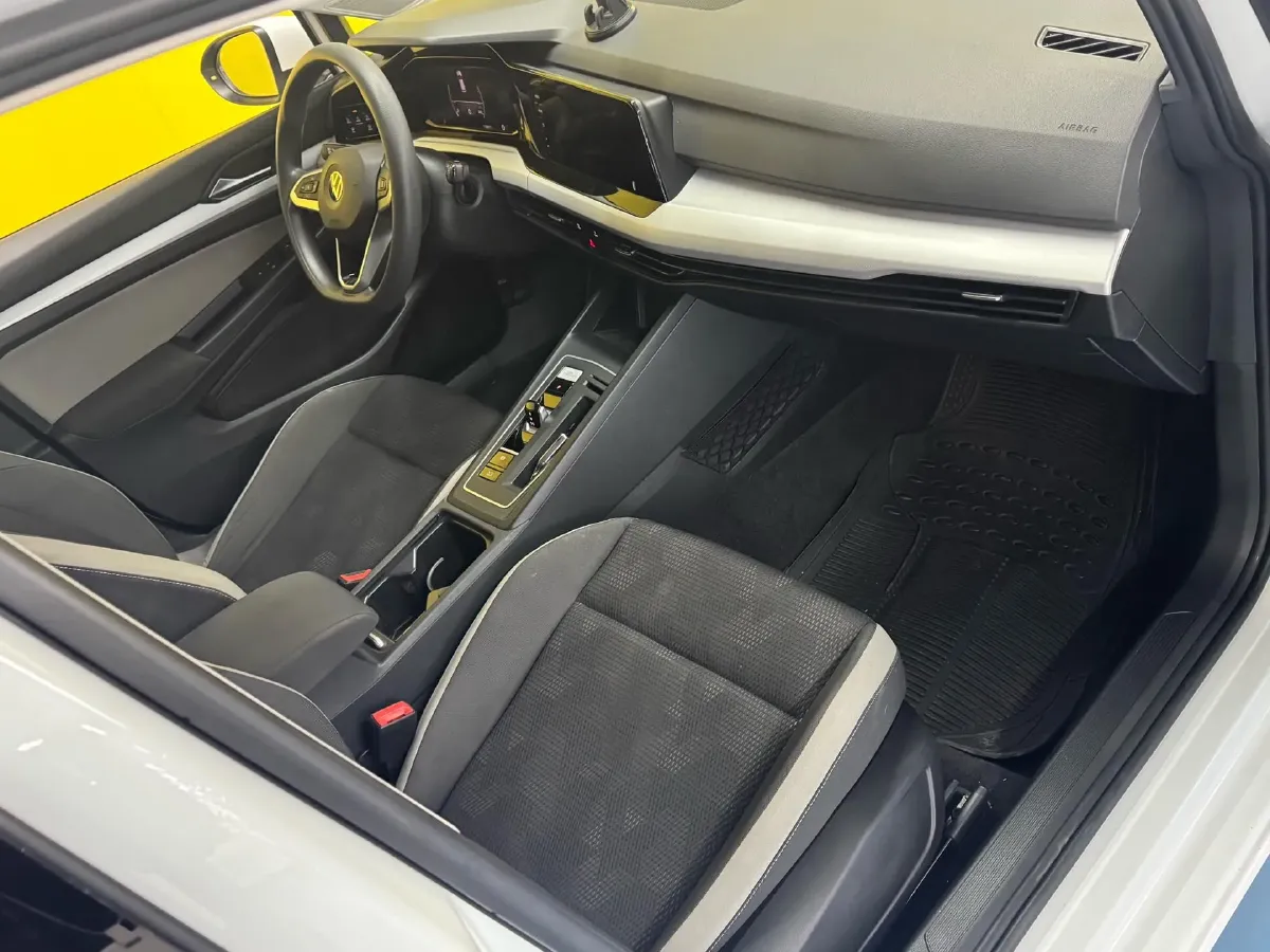 2023 Volkswagen Golf 1.2T 116HP L4 7DCT,autocango,china used car exporter,china ev exporter,chinese used car exporter,chinese used ev exporter