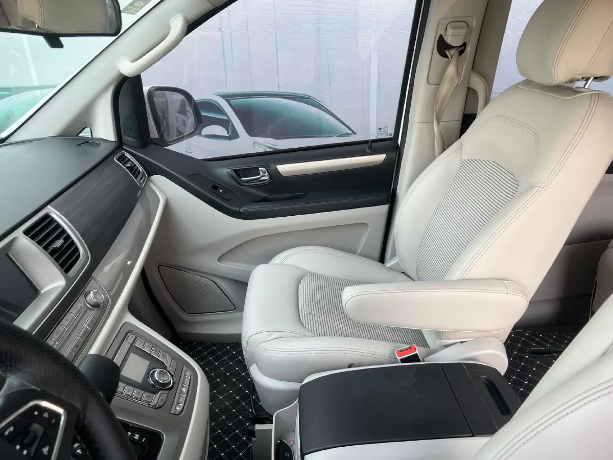 2018 MAXUS G10 2.0T 224HP L4 6AT,autocango,china used car exporter,china ev exporter,chinese used car exporter,chinese used ev exporter