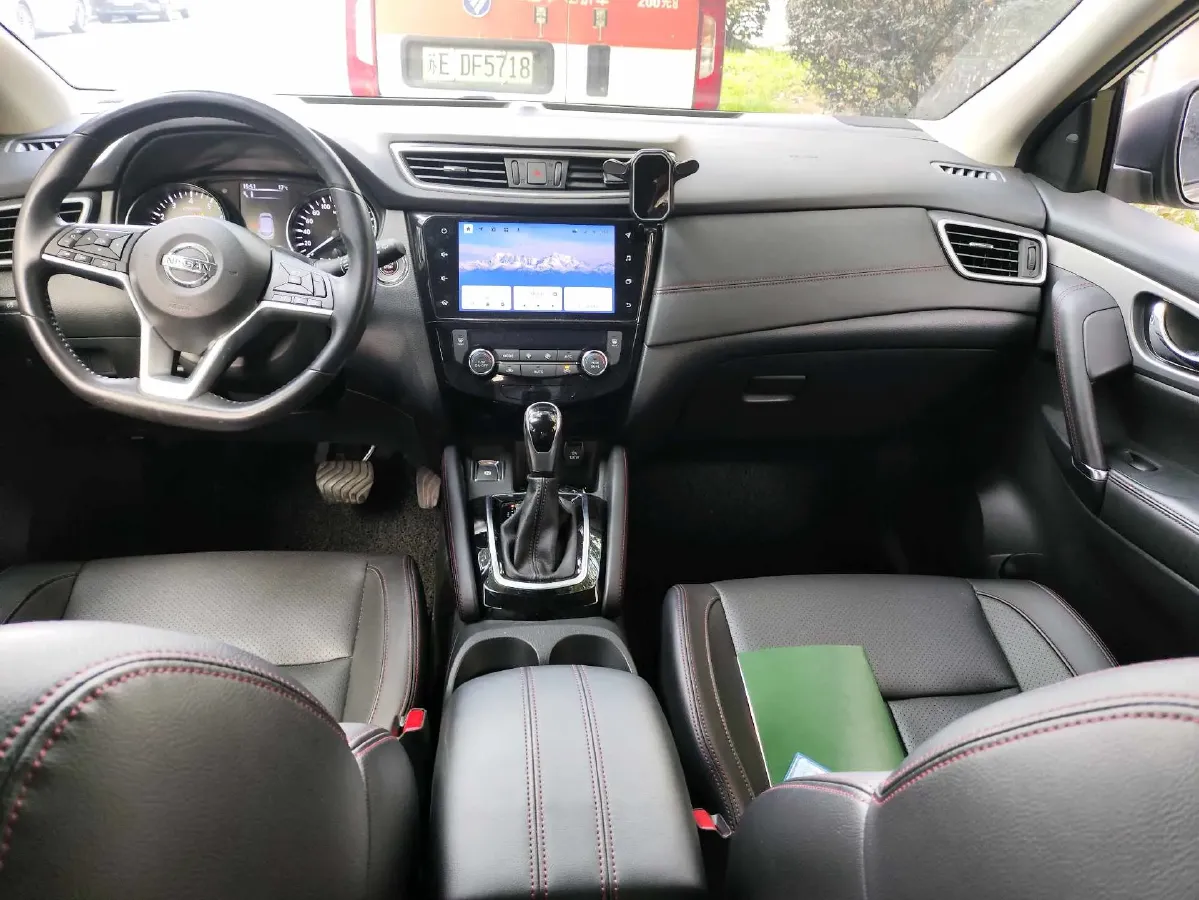 2021 Nissan Qashqai 2.0L 151HP L4 CVT,autocango,china used car exporter,china ev exporter,chinese used car exporter,chinese used ev exporter