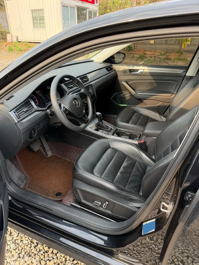 2017 Volkswagen Passat 1.4T 150HP L4 7DCT,autocango,china used car exporter,china ev exporter,chinese used car exporter,chinese used ev exporter