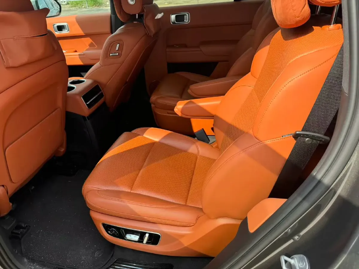 2022 Li L9 Range Extended 154HP REEV 42.6KWH,autocango,china used car exporter,china ev exporter,chinese used car exporter,chinese used ev exporter