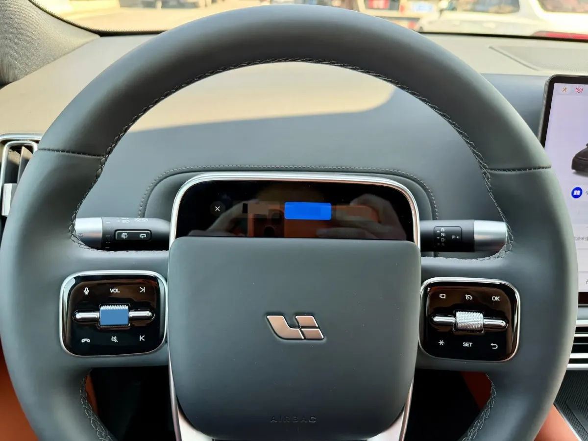 2024 Li L9 Range Extended 154HP REEV 52.3KWH,autocango,china used car exporter,china ev exporter,chinese used car exporter,chinese used ev exporter