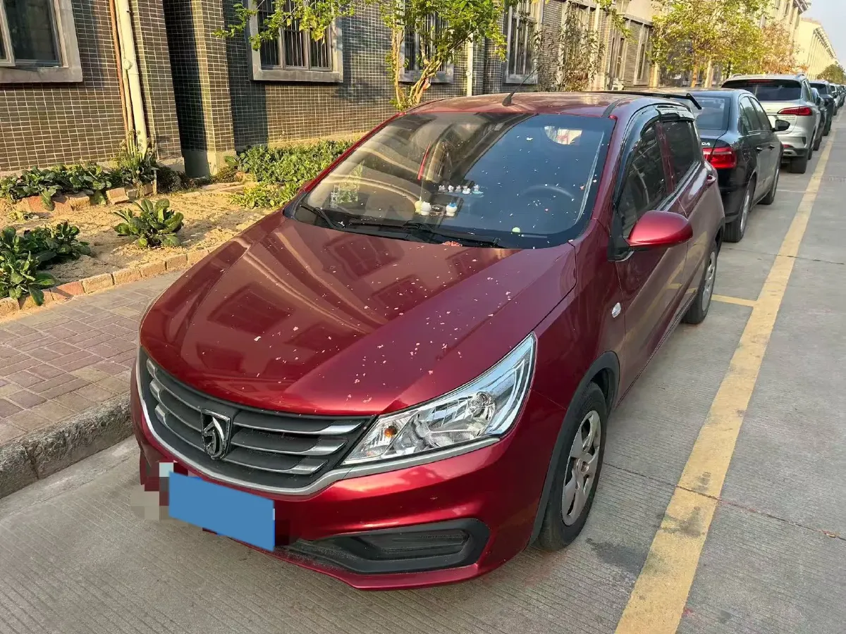 2016 BaoJun 310 1.2L 82HP L4 5MT,autocango,china used car exporter,china ev exporter,chinese used car exporter,chinese used ev exporter