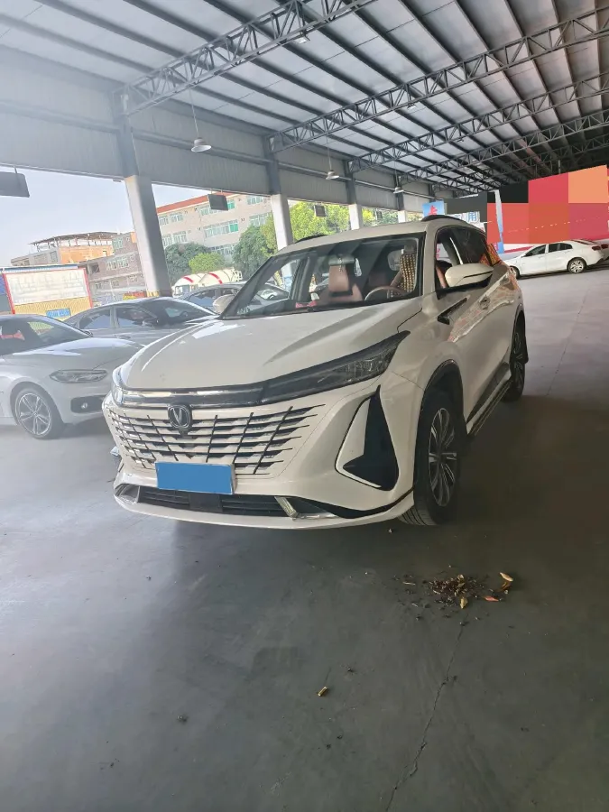 2023 ChangAn CS75 Plus 1.5T 188HP L4 8AT,autocango,china used car exporter,china ev exporter,chinese used car exporter,chinese used ev exporter