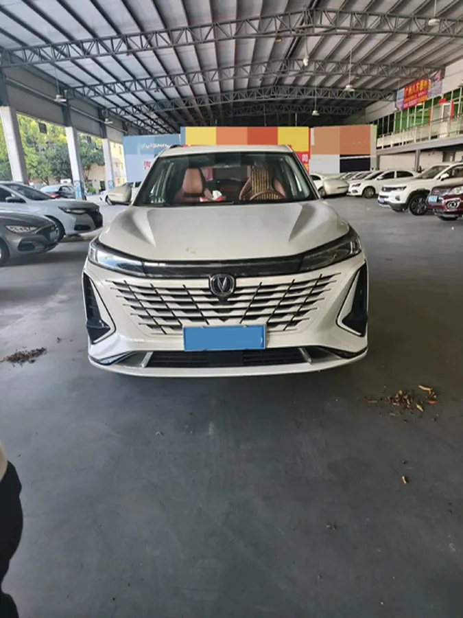 2023 ChangAn CS75 Plus 1.5T 188HP L4 8AT,autocango,china used car exporter,china ev exporter,chinese used car exporter,chinese used ev exporter