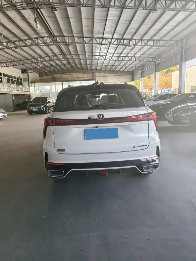 2023 ChangAn CS75 Plus 1.5T 188HP L4 8AT,autocango,china used car exporter,china ev exporter,chinese used car exporter,chinese used ev exporter