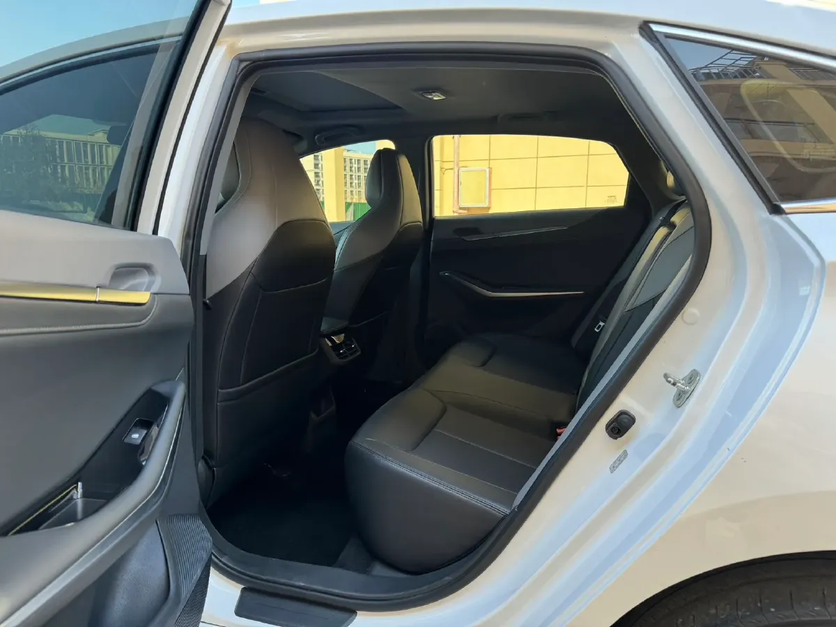 2023 ChangAn Raeton Plus 1.5T 188HP L4 7DCT,autocango,china used car exporter,china ev exporter,chinese used car exporter,chinese used ev exporter