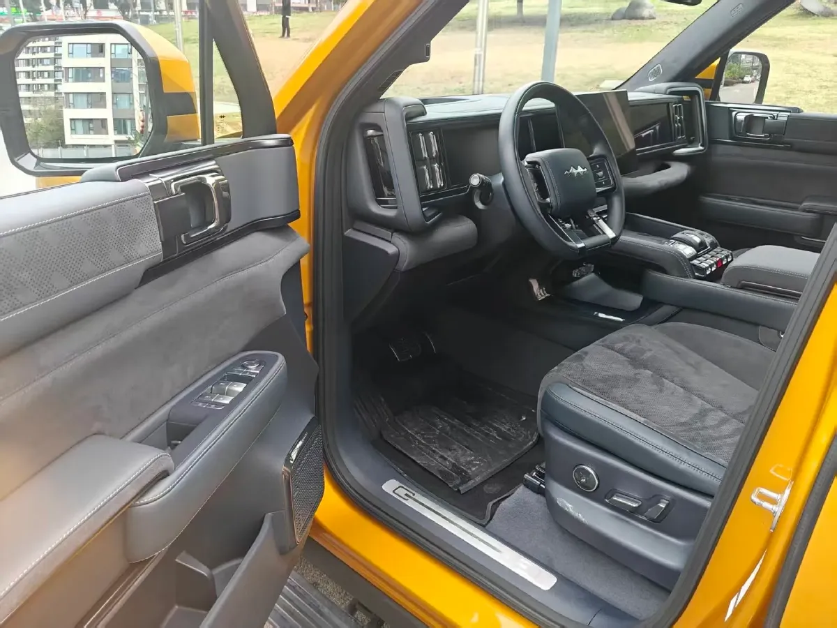 2023 Toyota Crown Kluger 2.5L 189HP L4 E-CVT Hybrid,autocango,china used car exporter,china ev exporter,chinese used car exporter,chinese used ev exporter