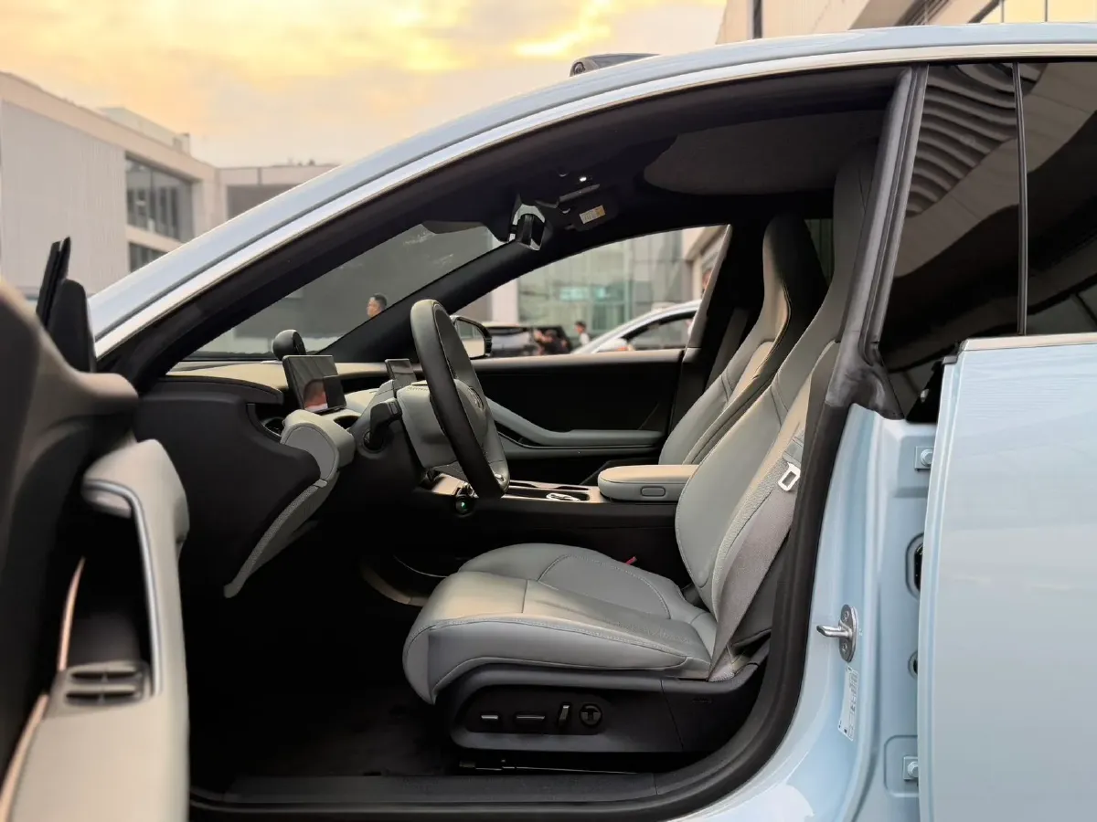 2022 JunTian HeiWuShi Youth 2.0T 203HP L4 6AT,autocango,china used car exporter,china ev exporter,chinese used car exporter,chinese used ev exporter