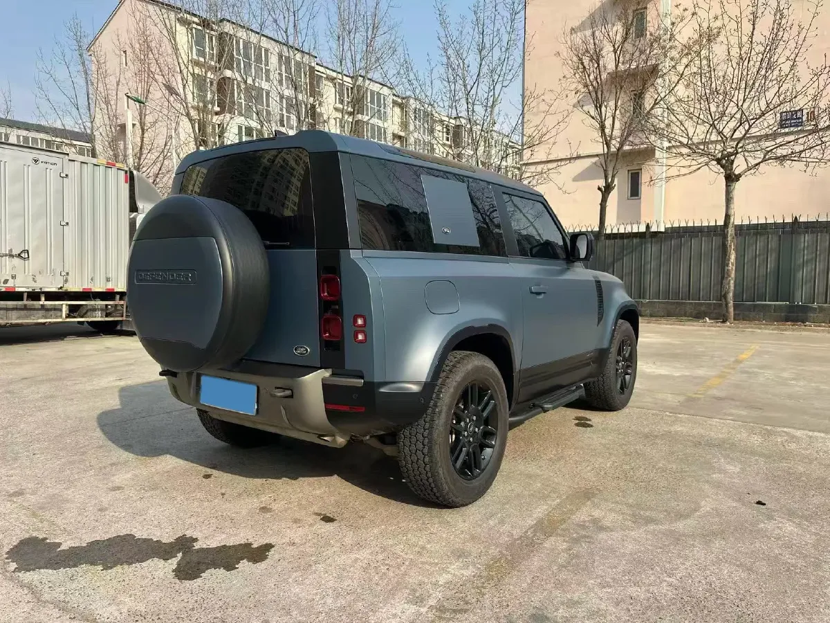 2021 Land Rover Defender 3.0T 400HP L6 8AT,autocango,china used car exporter,china ev exporter,chinese used car exporter,chinese used ev exporter