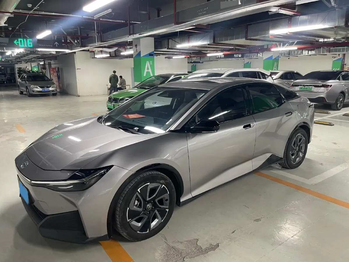 2023 Toyota bZ3 BEV 49.92KWH,autocango,china used car exporter,china ev exporter,chinese used car exporter,chinese used ev exporter