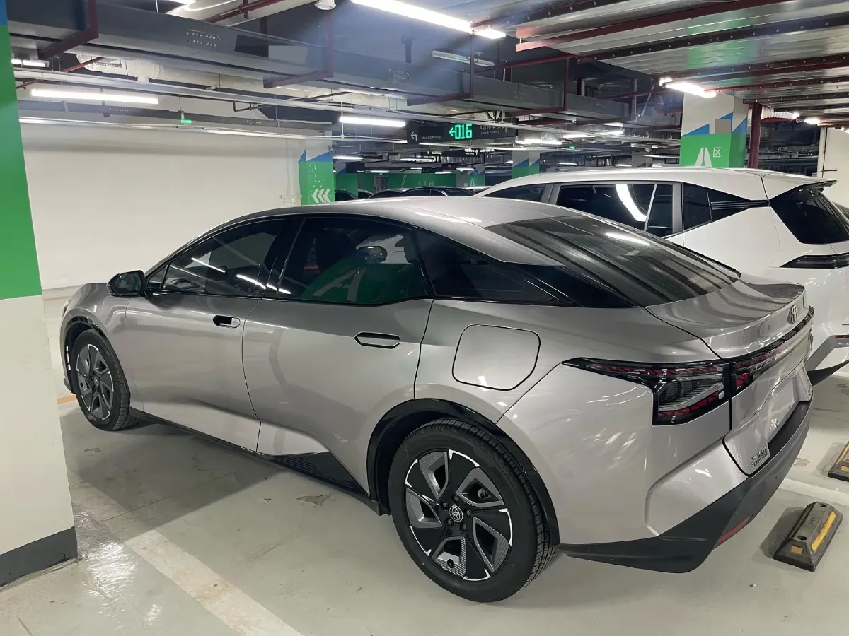 2023 Toyota bZ3 BEV 49.92KWH,autocango,china used car exporter,china ev exporter,chinese used car exporter,chinese used ev exporter