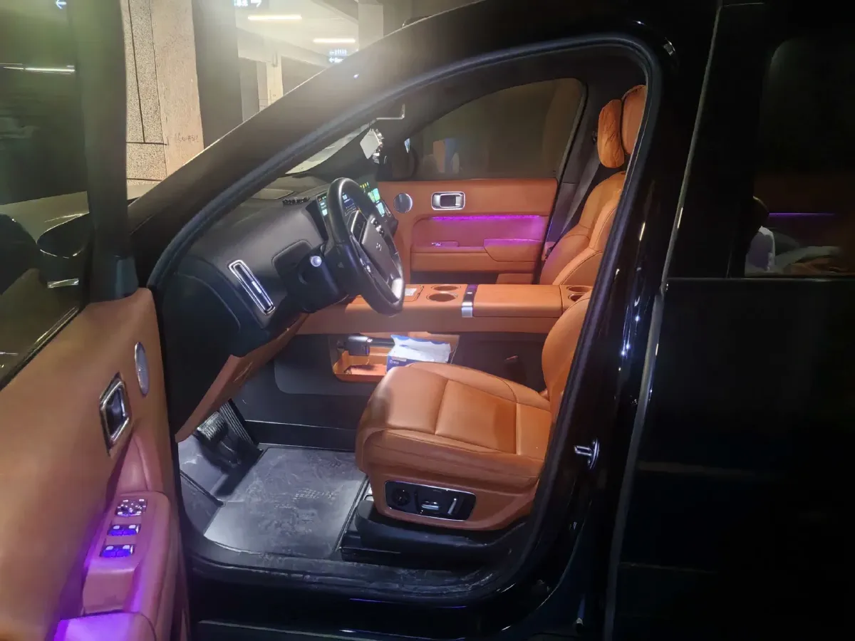 2024 Li L9 Range Extended 154HP REEV 52.3KWH,autocango,china used car exporter,china ev exporter,chinese used car exporter,chinese used ev exporter