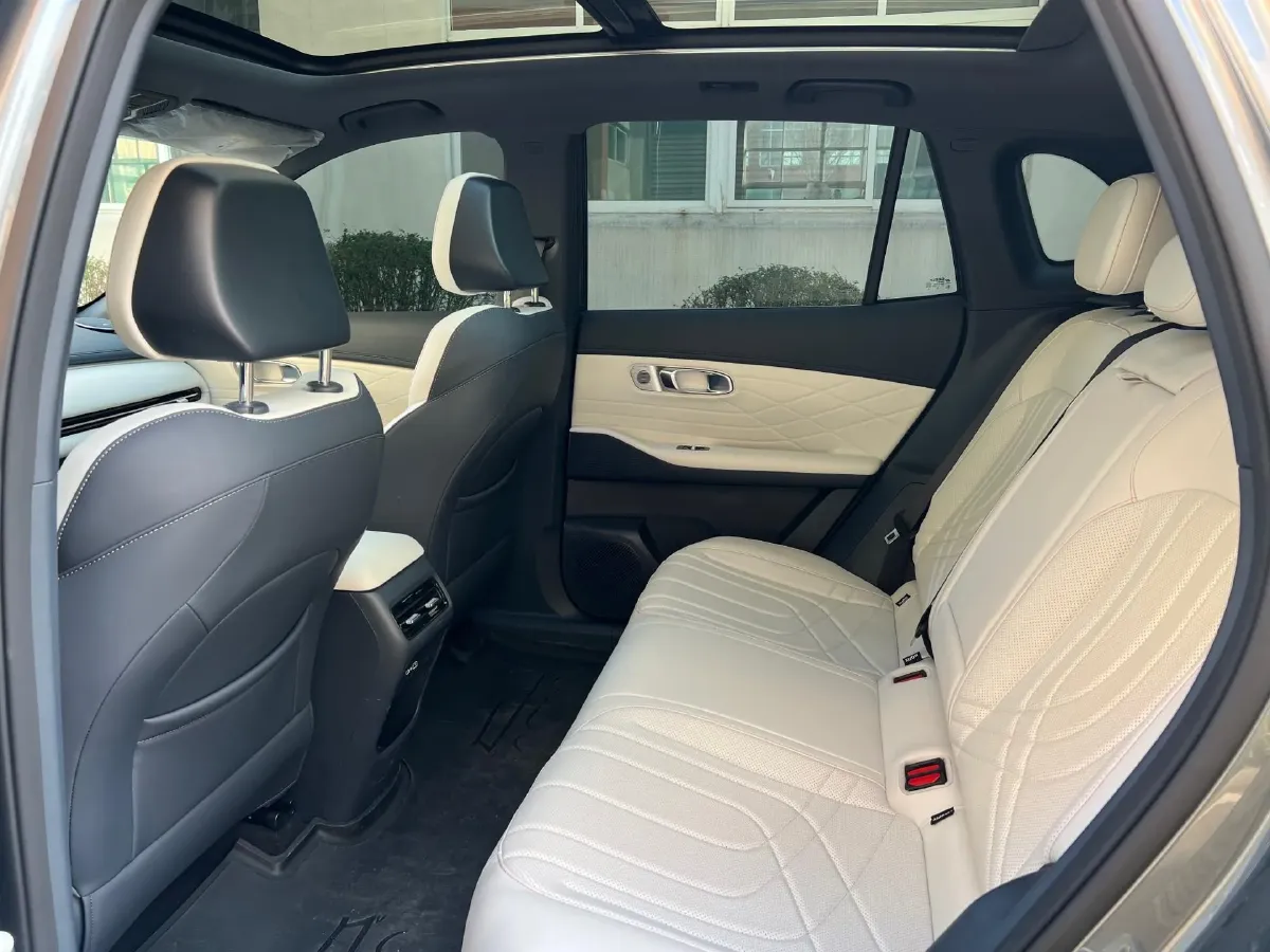 2025 ChangAn KuaYue KuaYueXing V7 EV BEV 50.23KWH,autocango,china used car exporter,china ev exporter,chinese used car exporter,chinese used ev exporter