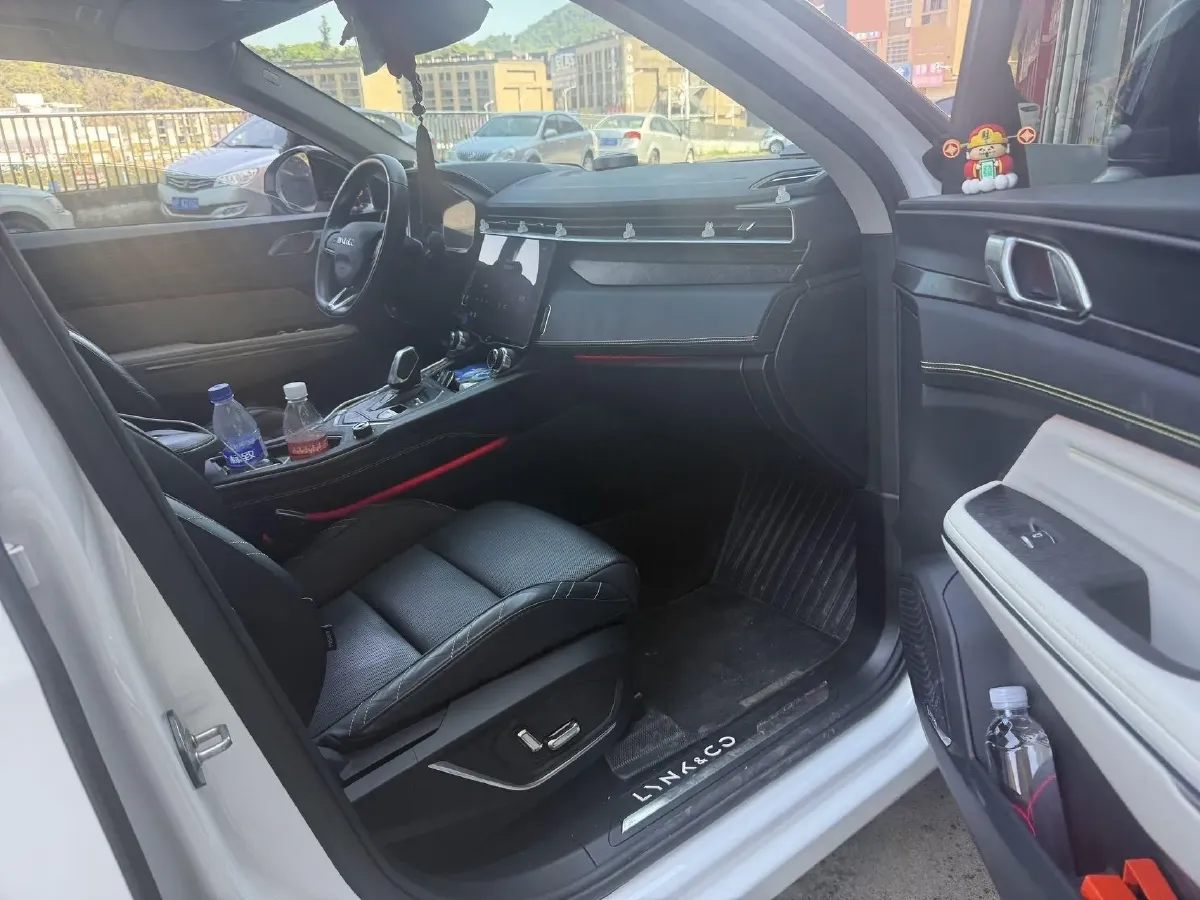 2022 LYNK&CO 05 2.0T 254HP L4 8AT,autocango,china used car exporter,china ev exporter,chinese used car exporter,chinese used ev exporter