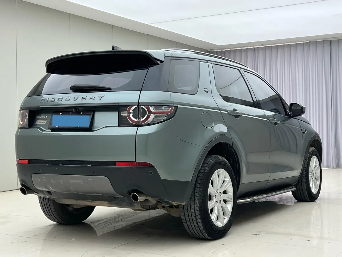 2018 Land Rover Discovery Sport 2.0T 241HP L4 9AT,autocango,china used car exporter,china ev exporter,chinese used car exporter,chinese used ev exporter