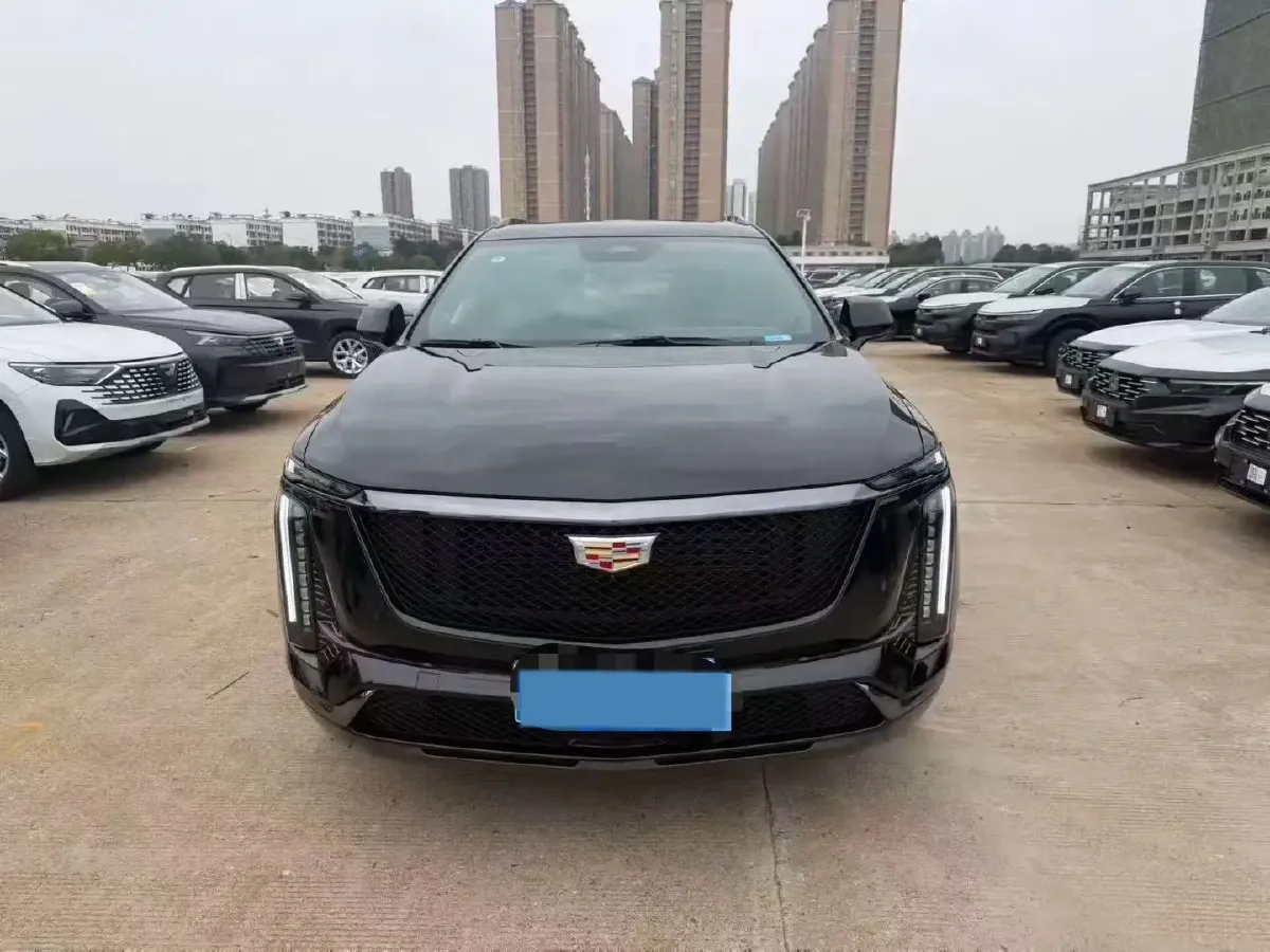 2025 Cadillac XT5 2.0T 237HP L4 9AT,autocango,china used car exporter,china ev exporter,chinese used car exporter,chinese used ev exporter