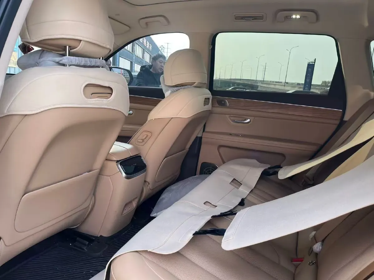 2024 AITO AITO M7 1.5T 152HP L4 REEV 42KWH,autocango,china used car exporter,china ev exporter,chinese used car exporter,chinese used ev exporter