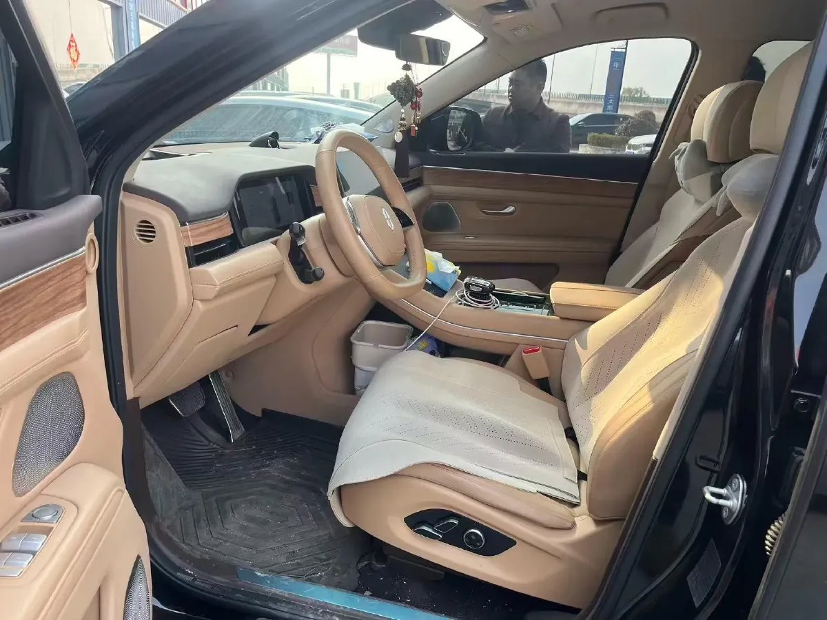 2024 AITO AITO M7 1.5T 152HP L4 REEV 42KWH,autocango,china used car exporter,china ev exporter,chinese used car exporter,chinese used ev exporter