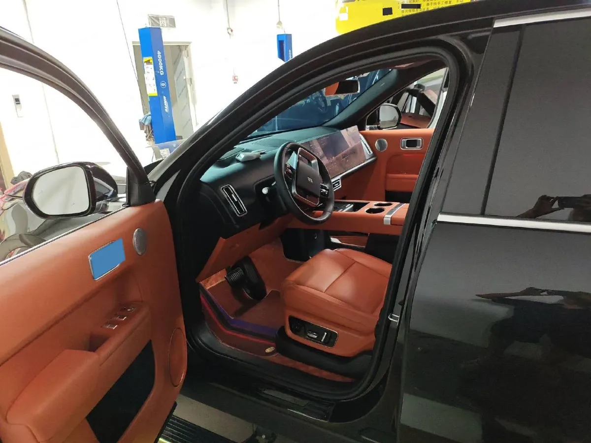 2024 Ford Bronco 2.3T 275HP L4 10AT,autocango,china used car exporter,china ev exporter,chinese used car exporter,chinese used ev exporter