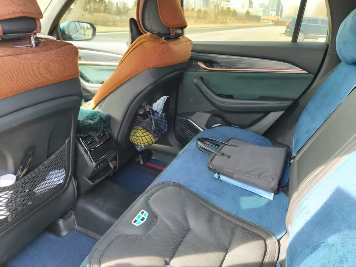 2021 Geely Monjaro 2.0T 238HP L4 8AT,autocango,china used car exporter,china ev exporter,chinese used car exporter,chinese used ev exporter