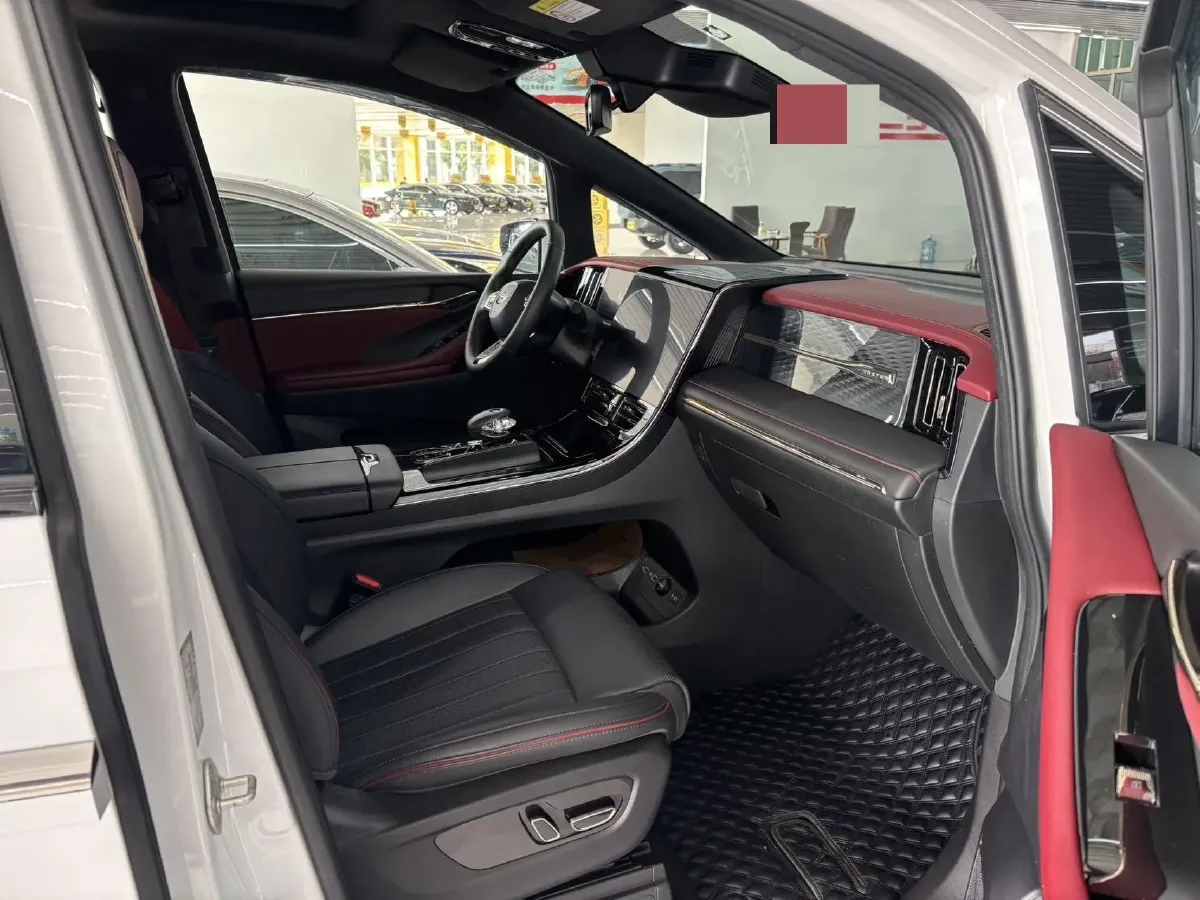 2023 GAC Trumpchi M8 2.0T 252HP L4 8AT,autocango,china used car exporter,china ev exporter,chinese used car exporter,chinese used ev exporter