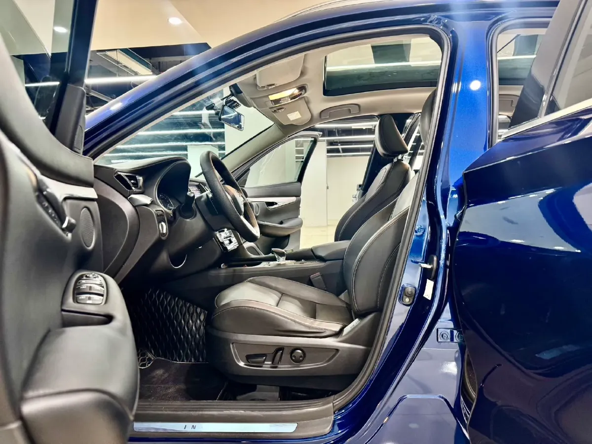 2022 Infiniti QX50 2.0T 245HP L4 CVT,autocango,china used car exporter,china ev exporter,chinese used car exporter,chinese used ev exporter