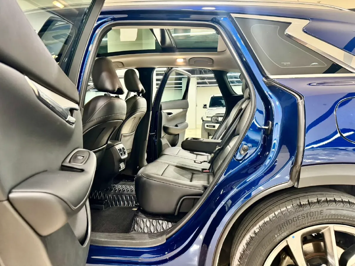 2022 Infiniti QX50 2.0T 245HP L4 CVT,autocango,china used car exporter,china ev exporter,chinese used car exporter,chinese used ev exporter