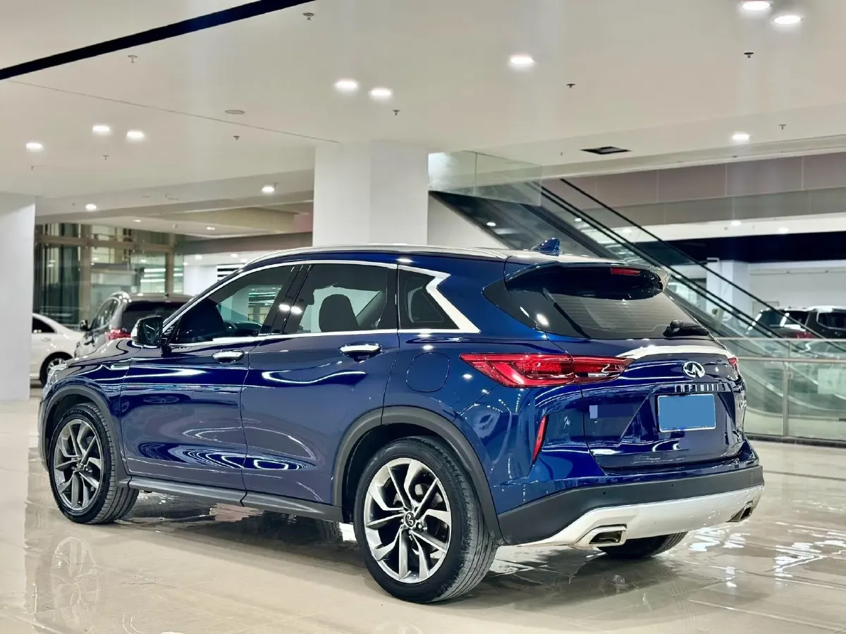 2022 Infiniti QX50 2.0T 245HP L4 CVT,autocango,china used car exporter,china ev exporter,chinese used car exporter,chinese used ev exporter