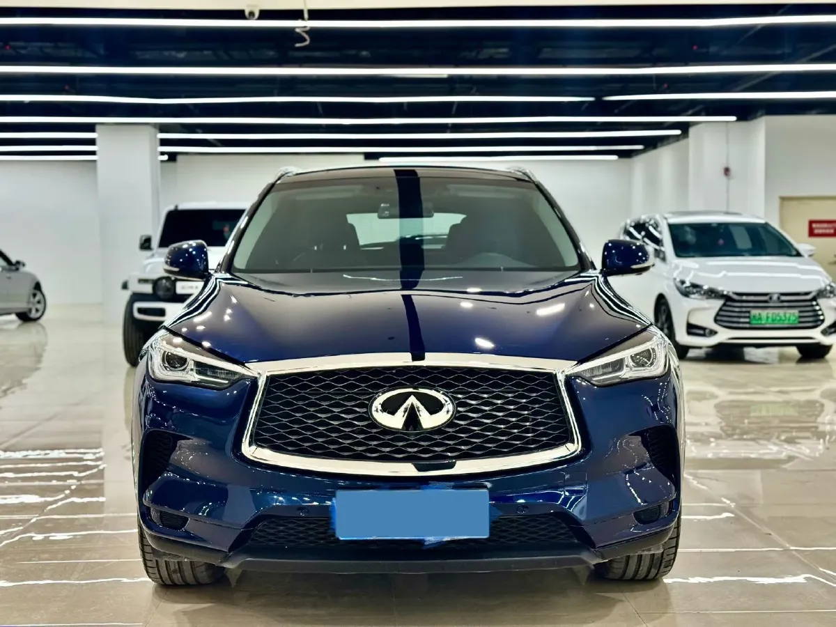 2022 Infiniti QX50 2.0T 245HP L4 CVT,autocango,china used car exporter,china ev exporter,chinese used car exporter,chinese used ev exporter