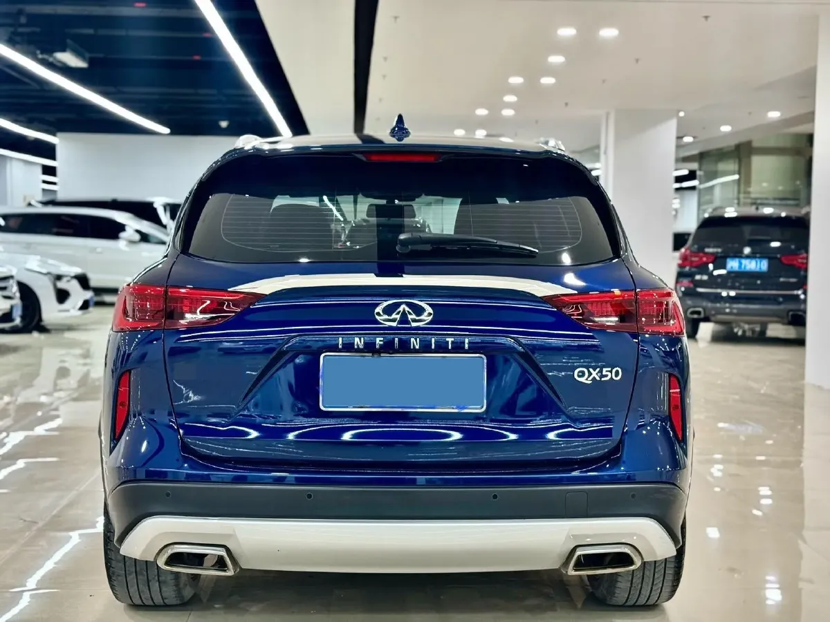 2022 Infiniti QX50 2.0T 245HP L4 CVT,autocango,china used car exporter,china ev exporter,chinese used car exporter,chinese used ev exporter