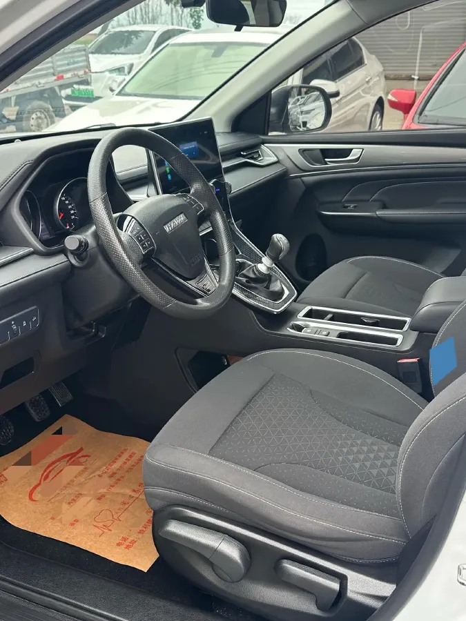 2021 Haval M6 1.5T 150HP L4 6MT,autocango,china used car exporter,china ev exporter,chinese used car exporter,chinese used ev exporter
