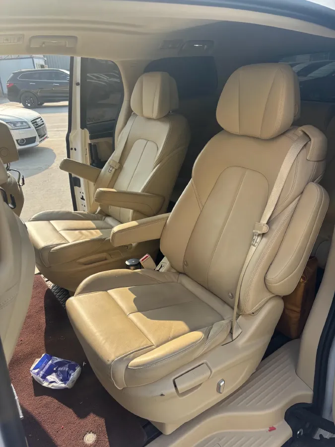 2023 Buick GL8 2.0T 237HP L4 9AT,autocango,china used car exporter,china ev exporter,chinese used car exporter,chinese used ev exporter