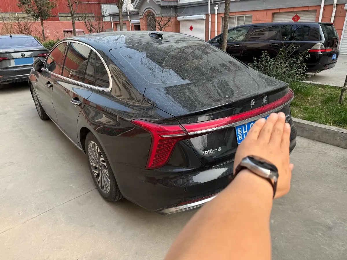 2023 HongQi H5 2.0T 224HP L4 8AT,autocango,china used car exporter,china ev exporter,chinese used car exporter,chinese used ev exporter