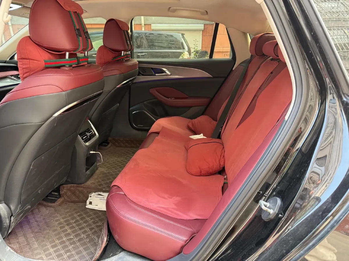 2023 HongQi H5 2.0T 224HP L4 8AT,autocango,china used car exporter,china ev exporter,chinese used car exporter,chinese used ev exporter