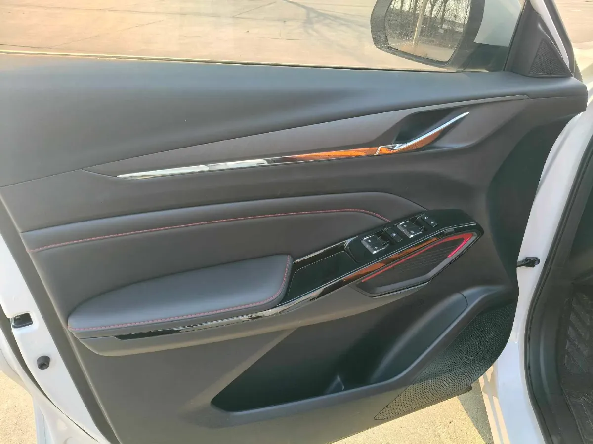 2025 ChangAn X5 PLUS 1.5T 188HP L4 7DCT,autocango,china used car exporter,china ev exporter,chinese used car exporter,chinese used ev exporter