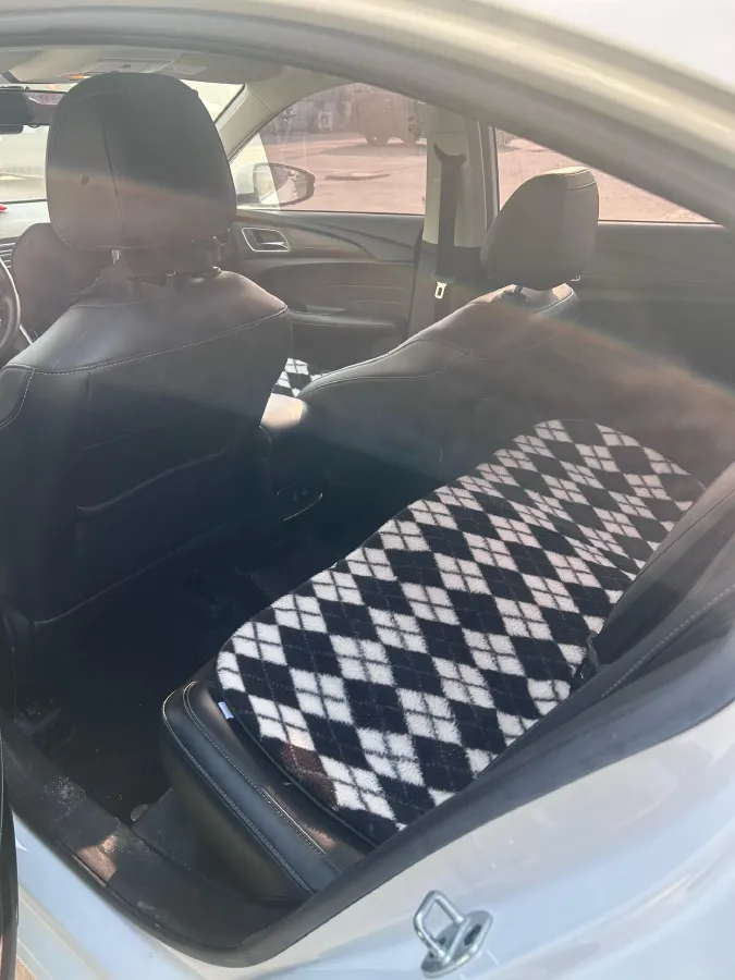 2019 Roewe i5 1.5L 120HP L4 CVT,autocango,china used car exporter,china ev exporter,chinese used car exporter,chinese used ev exporter