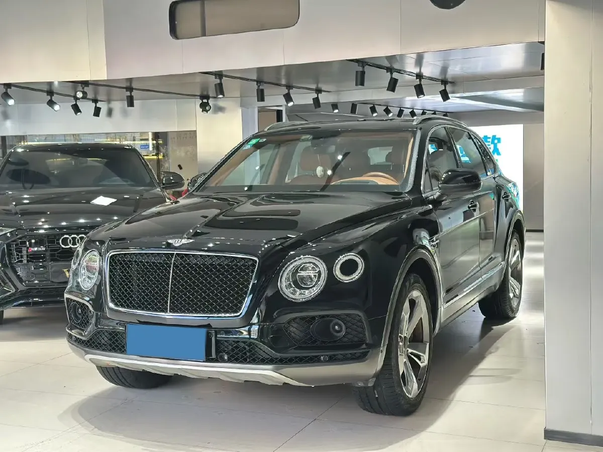 2017 Bentley Bentayga 6.0T 608HP W12 8AT,autocango,china used car exporter,china ev exporter,chinese used car exporter,chinese used ev exporter