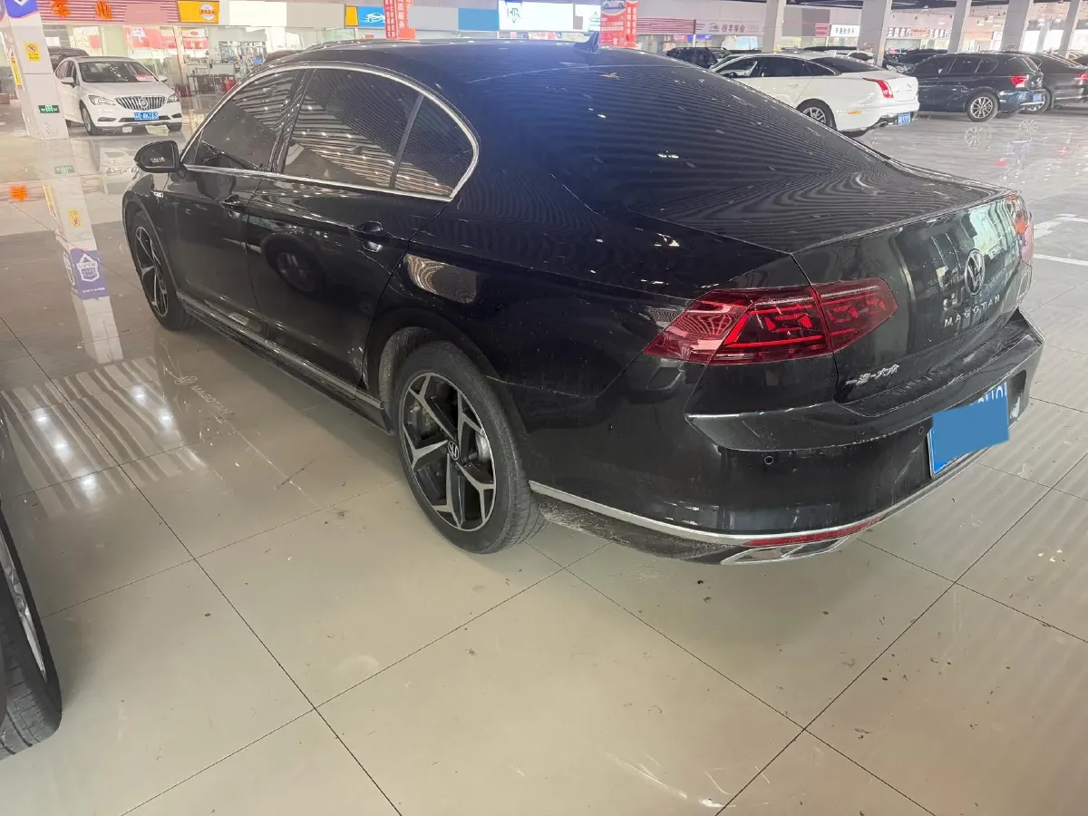 2023 Volkswagen Magotan 2.0T 186HP L4 7DCT,autocango,china used car exporter,china ev exporter,chinese used car exporter,chinese used ev exporter