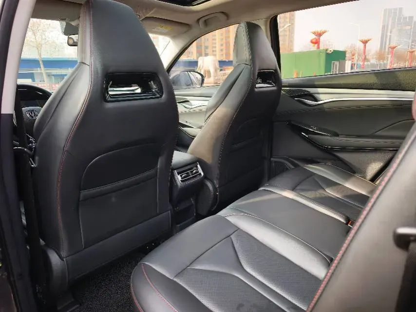 2022 ChangAn CS75 Plus 2.0T 233HP L4 8AT,autocango,china used car exporter,china ev exporter,chinese used car exporter,chinese used ev exporter