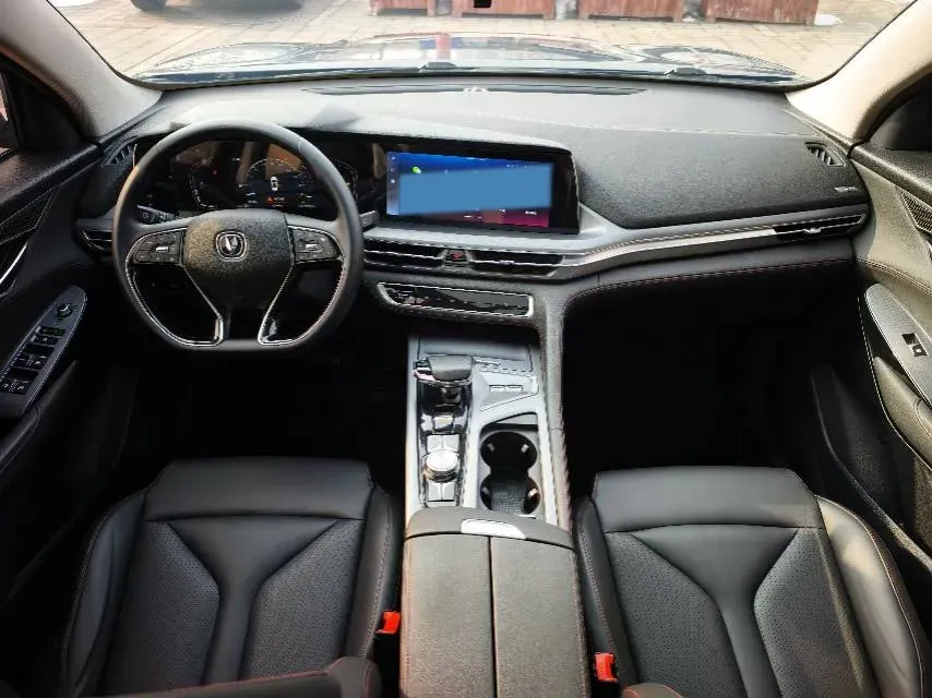 2022 ChangAn CS75 Plus 2.0T 233HP L4 8AT,autocango,china used car exporter,china ev exporter,chinese used car exporter,chinese used ev exporter