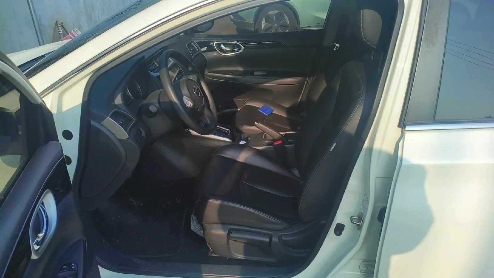 2022 Nissan Sylphy 1.6L 122HP L4 CVT,autocango,china used car exporter,china ev exporter,chinese used car exporter,chinese used ev exporter