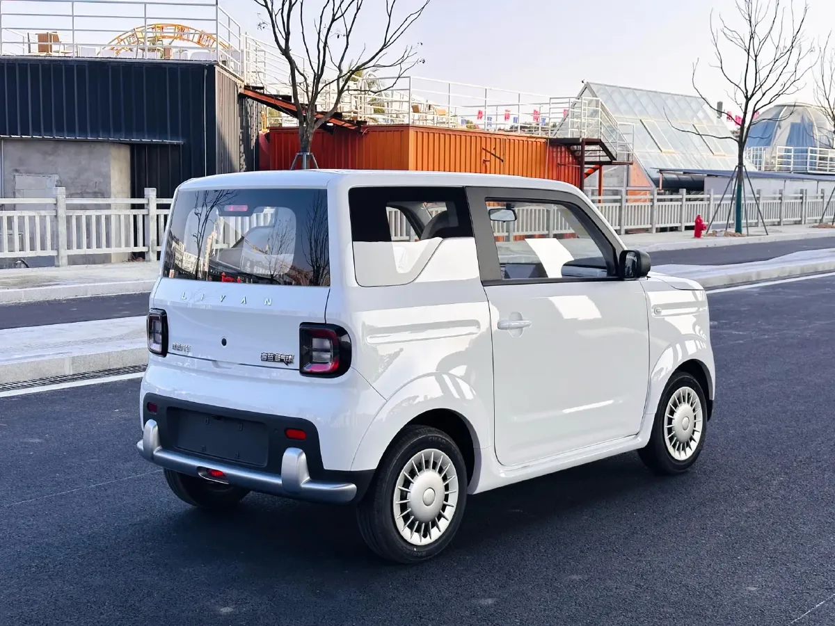 2025 Geely Lanqiqiu BEV,autocango,china used car exporter,china ev exporter,chinese used car exporter,chinese used ev exporter