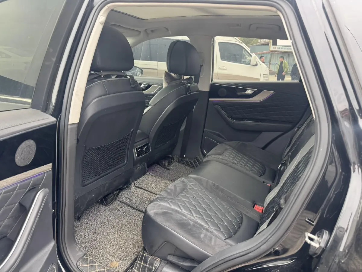 2019 HongQi HS5 2.0T 224HP L4 6AT,autocango,china used car exporter,china ev exporter,chinese used car exporter,chinese used ev exporter