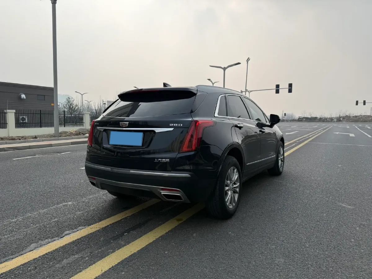 2021 Cadillac XT5 2.0T 237HP L4 9AT,autocango,china used car exporter,china ev exporter,chinese used car exporter,chinese used ev exporter